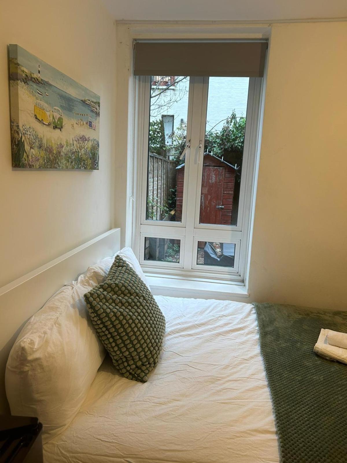 Lovely Double Rooms In Euston & Square Londres Exterior foto